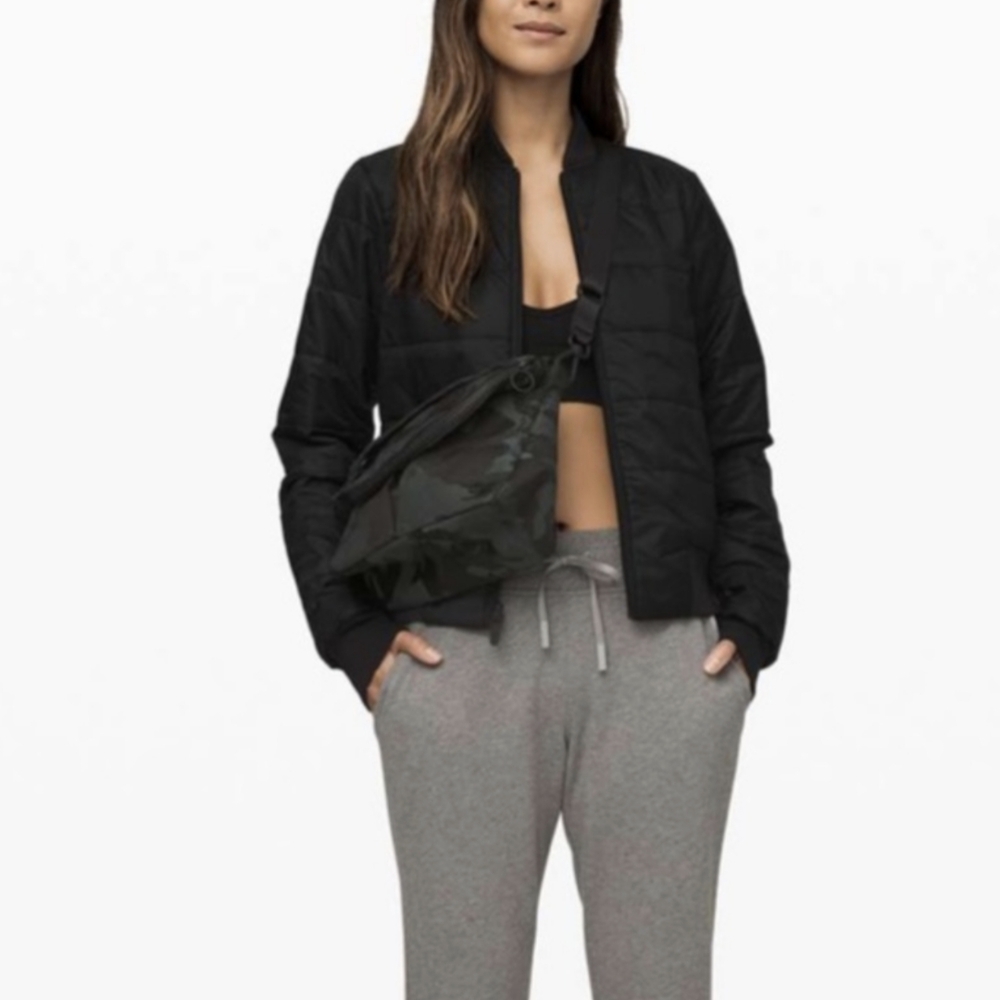 LULULEMON "All Night Festival Bag" in Obsidian Camo